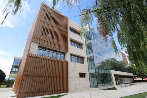 疯狂打call丨培华荣膺"腾讯网2017年度品牌实力民办高校"称号